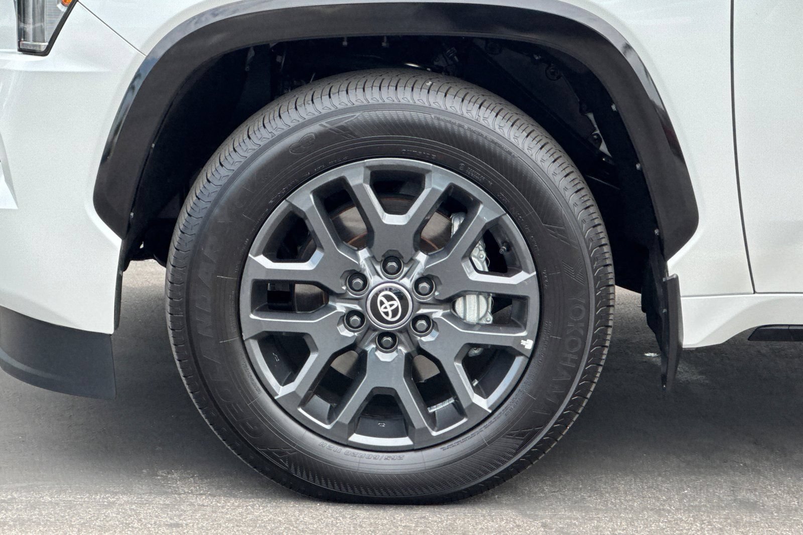 Certified 2025 Toyota Sequoia Platinum w/ Tow Technology Package AWD/4WD image 35