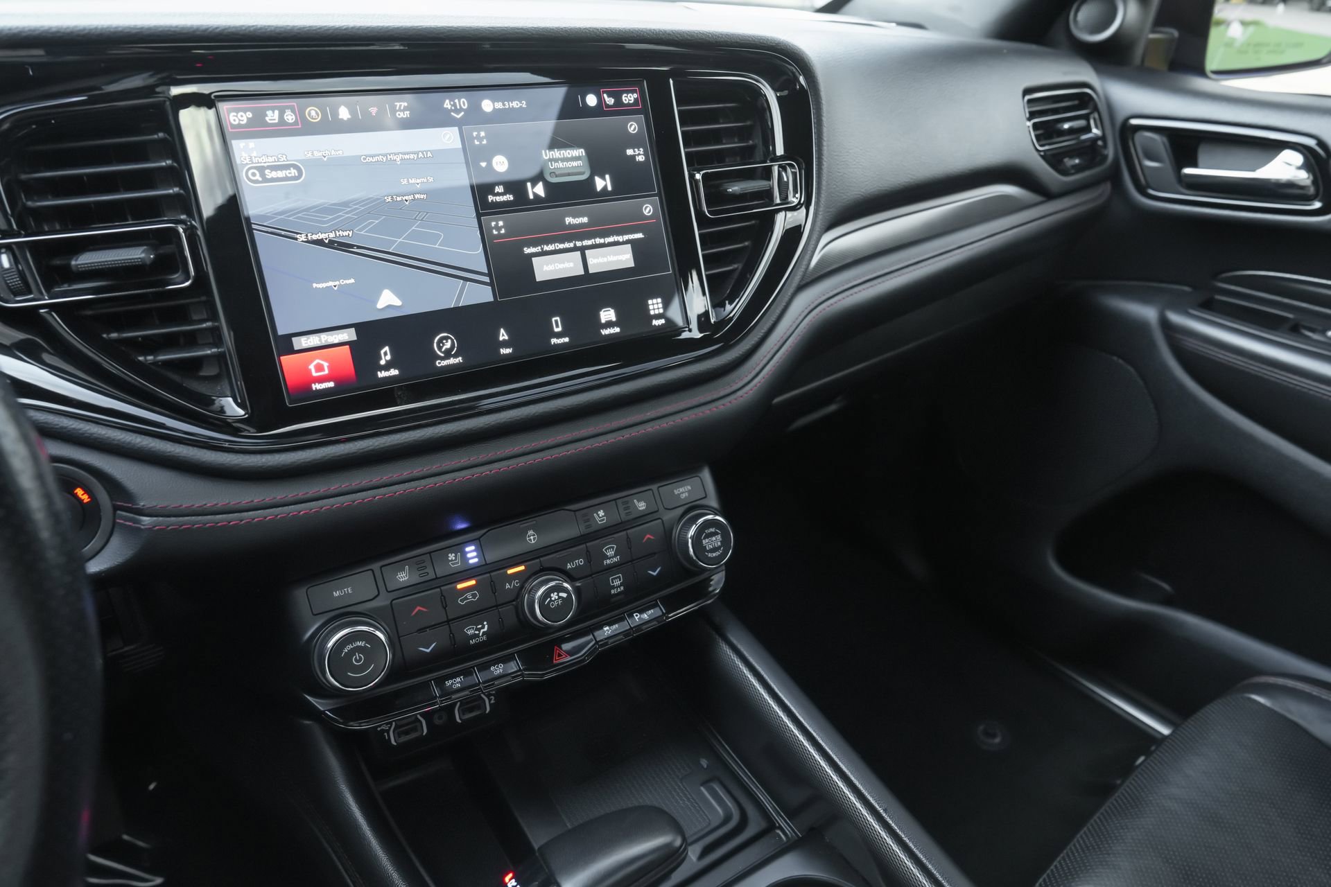 Used 2024 Dodge Durango R/T image 10