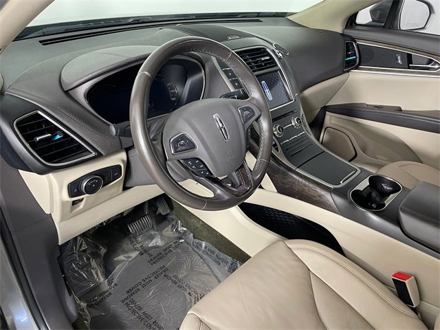 Used 2016 Lincoln MKX Select w/ Select Plus Package image 3