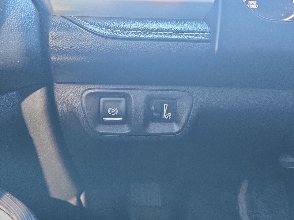 Used 2017 GMC Acadia SLT w/ LPO, Floor Liner Package image 19