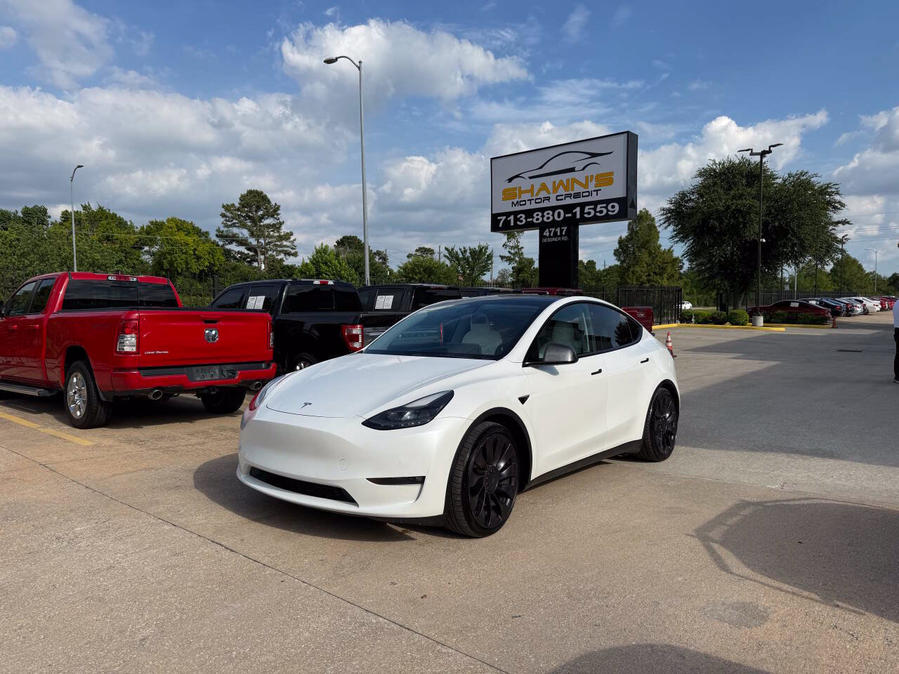 Used 2021 Tesla Model Y Performance AWD/4WD image 3