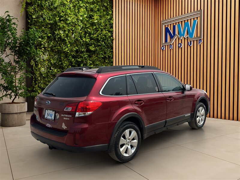 Used 2012 Subaru Outback 3.6R Limited AWD/4WD image 23