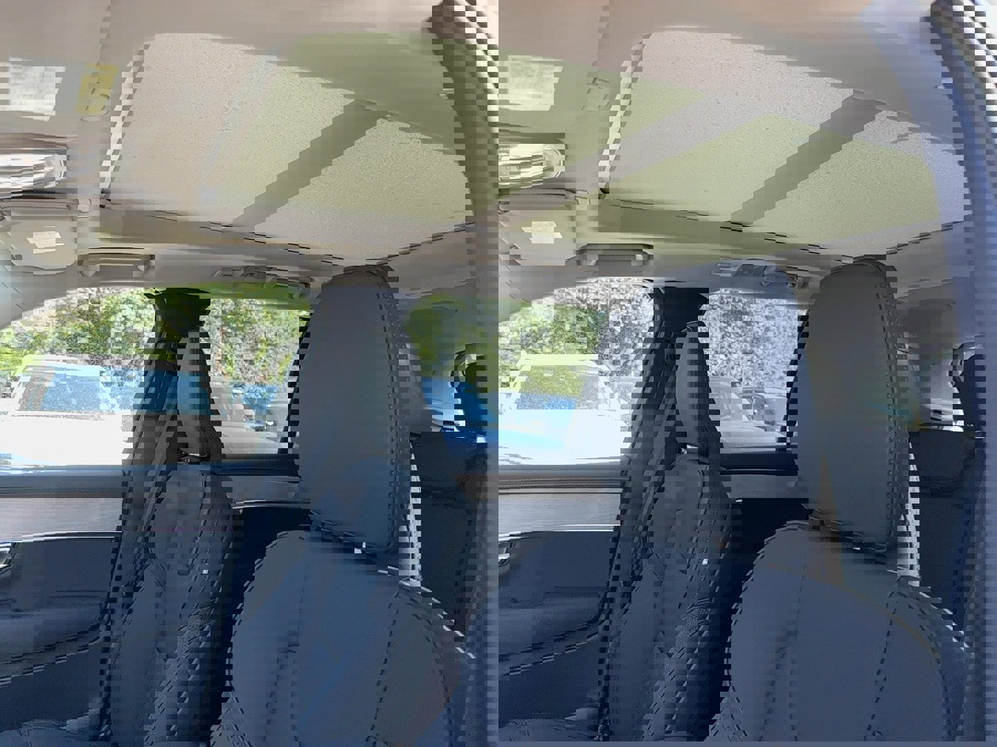 New 2026 Volvo XC90 B5 Plus w/ Protection Package image 10