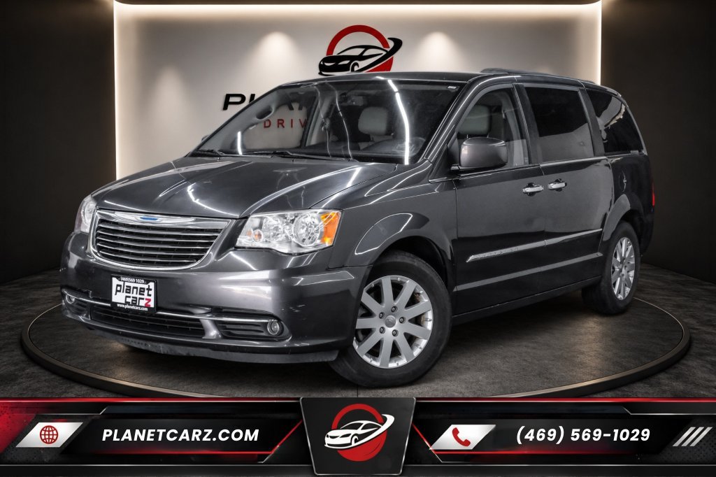 Used 2015 Chrysler Town & Country Touring w/ Driver Convenience Group