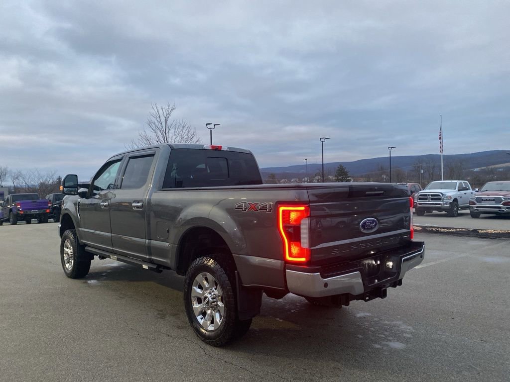 Used 2017 Ford F250 Lariat w/ Lariat Ultimate Package image 4