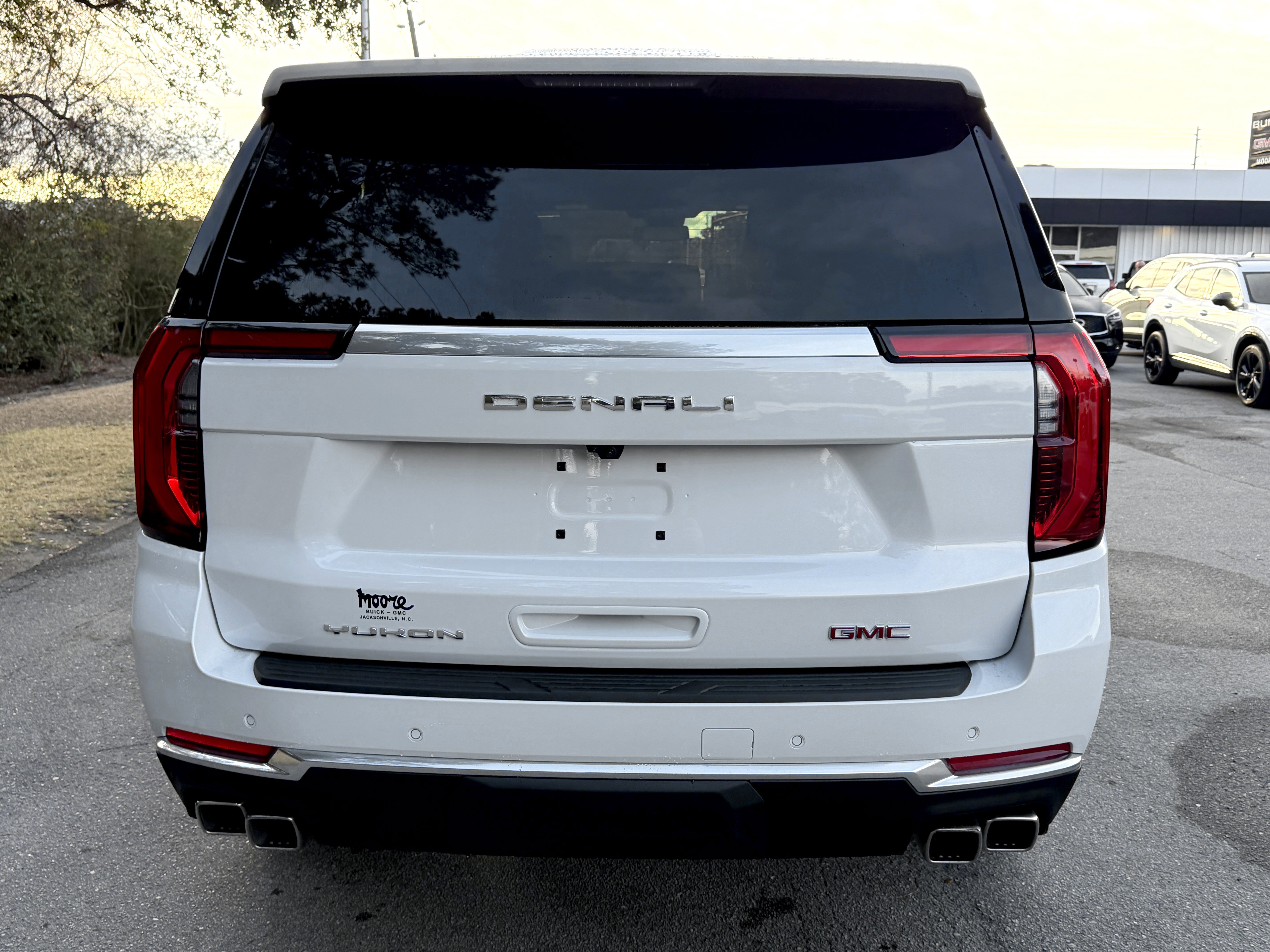 New 2026 GMC Yukon XL Denali image 9