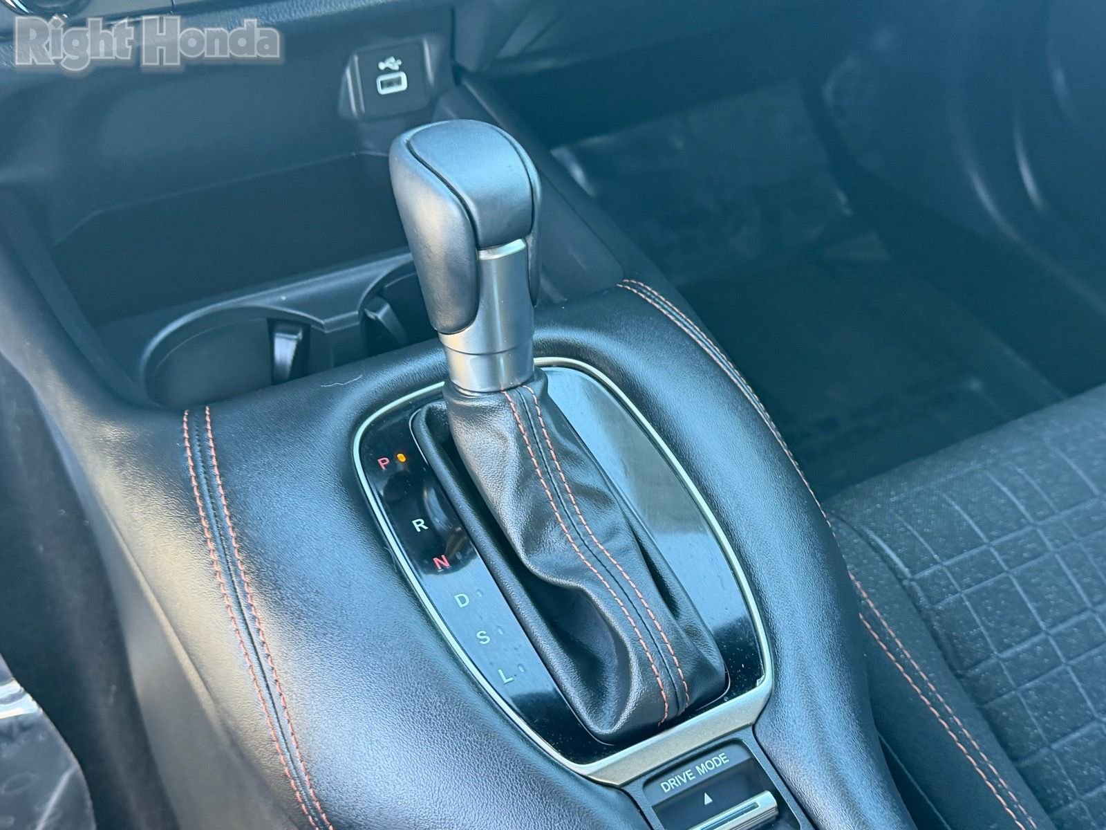 Certified 2025 Honda HR-V Sport image 31