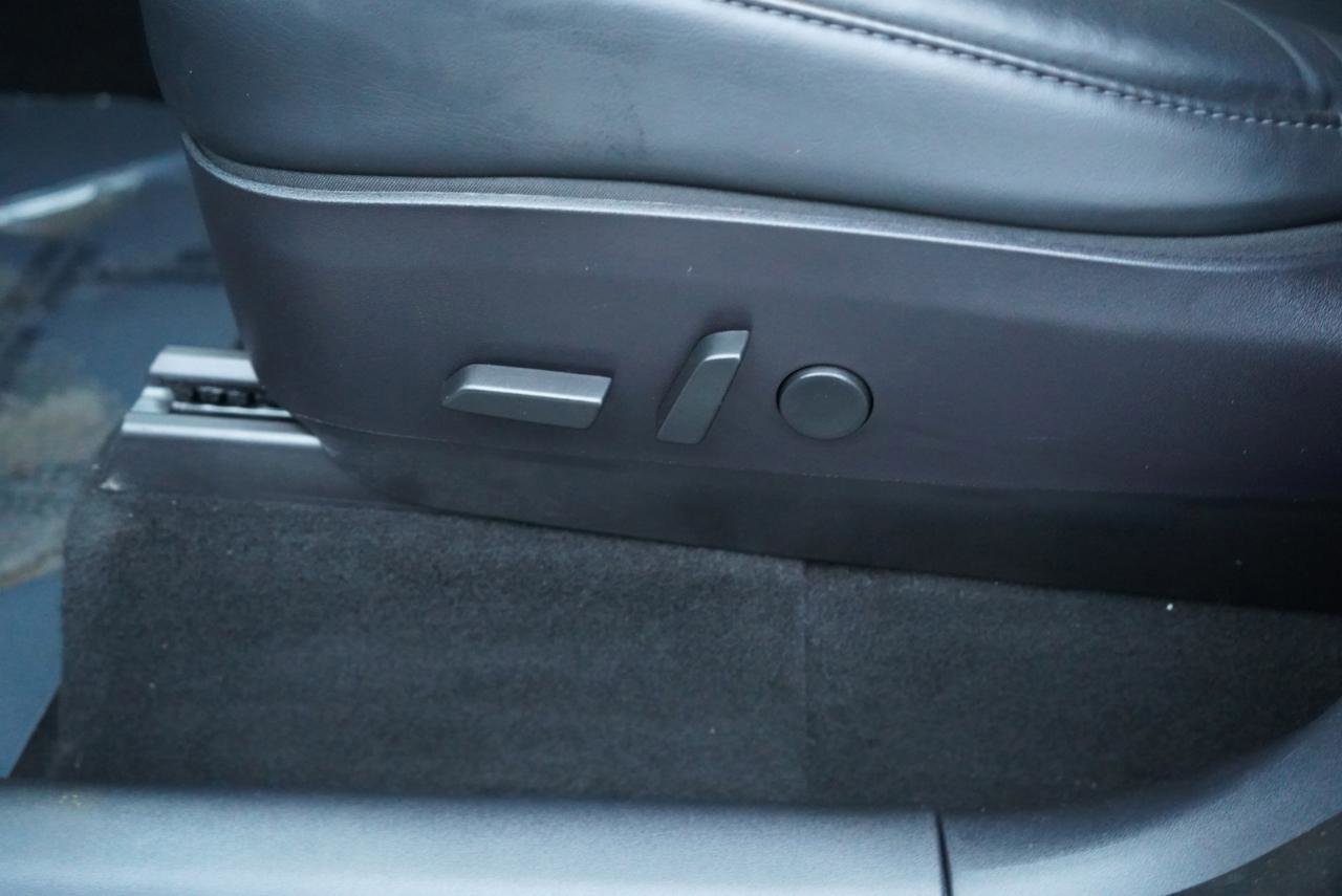 Used 2020 Tesla Model Y Performance image 37