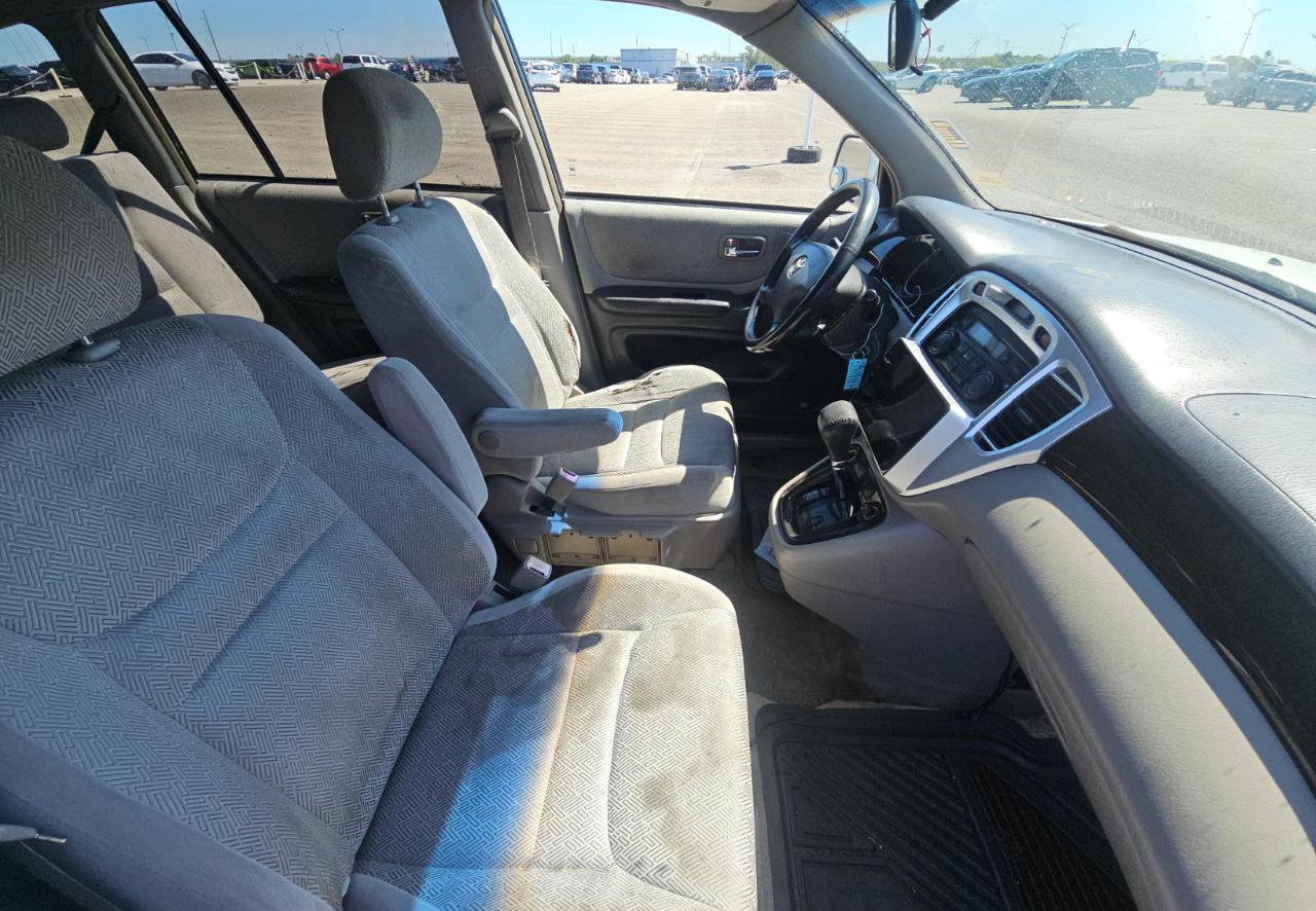 Used 2001 Toyota Highlander 2WD V6 image 11