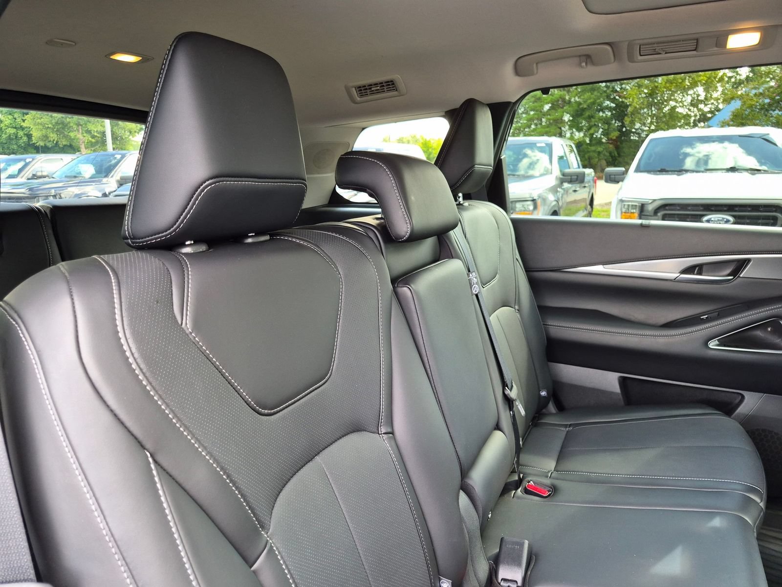 Used 2026 INFINITI QX60 Luxe w/ Cargo Package FWD image 36