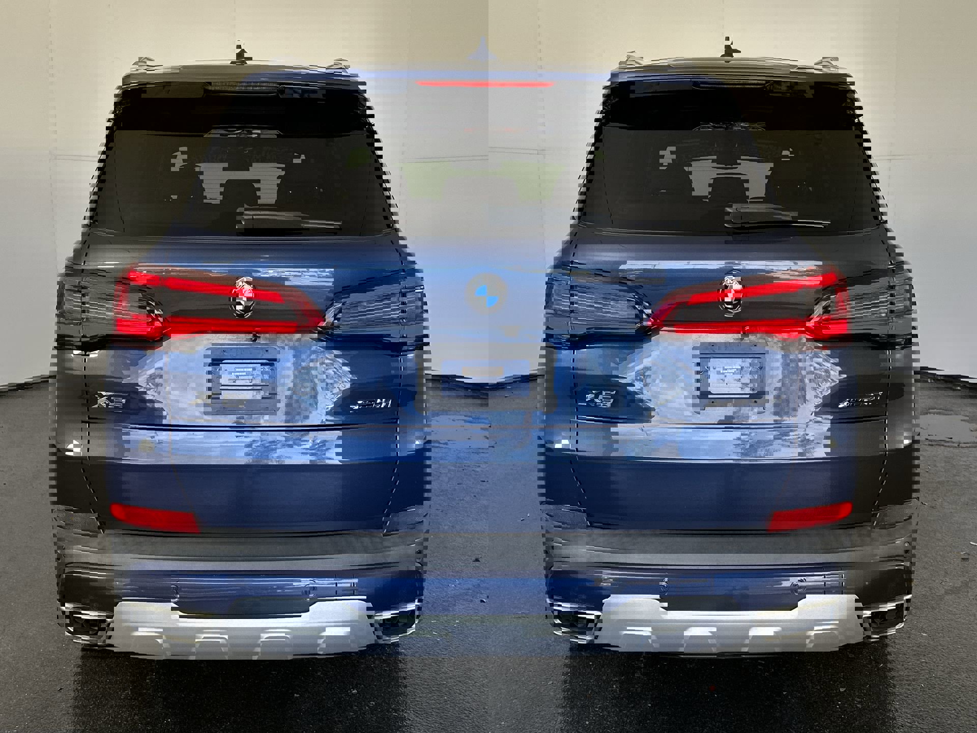 Used 2019 BMW X5 xDrive50i w/ Premium Package 2 image 10