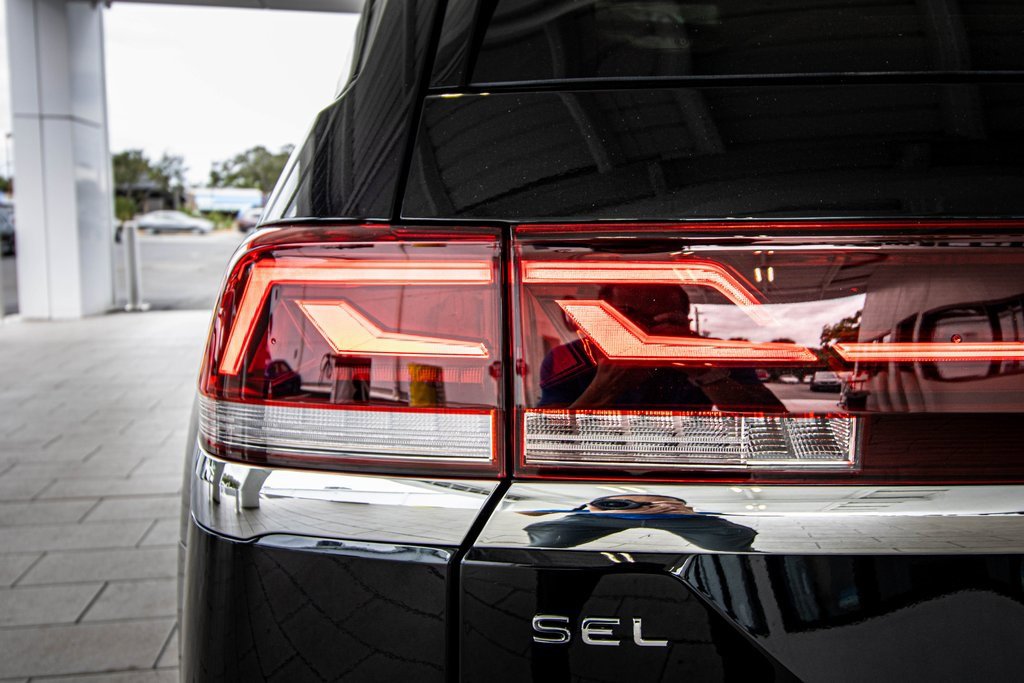 New 2026 Volkswagen Atlas SEL Premium R-Line image 14