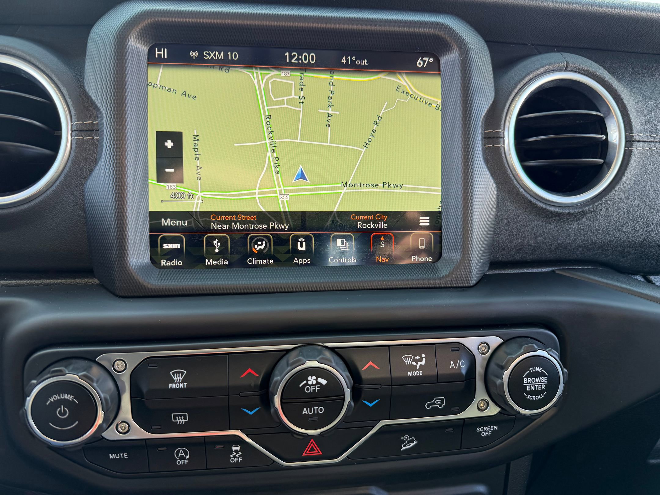 Used 2019 Jeep Wrangler Unlimited Sahara image 23