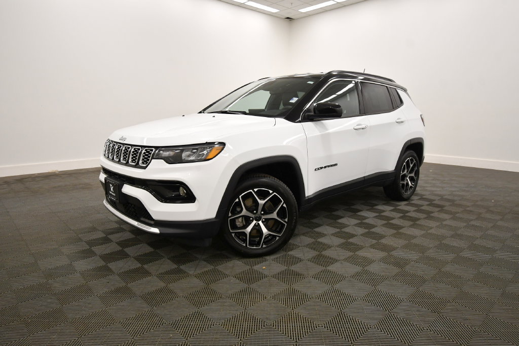 Used 2025 Jeep Compass Limited AWD/4WD image 2