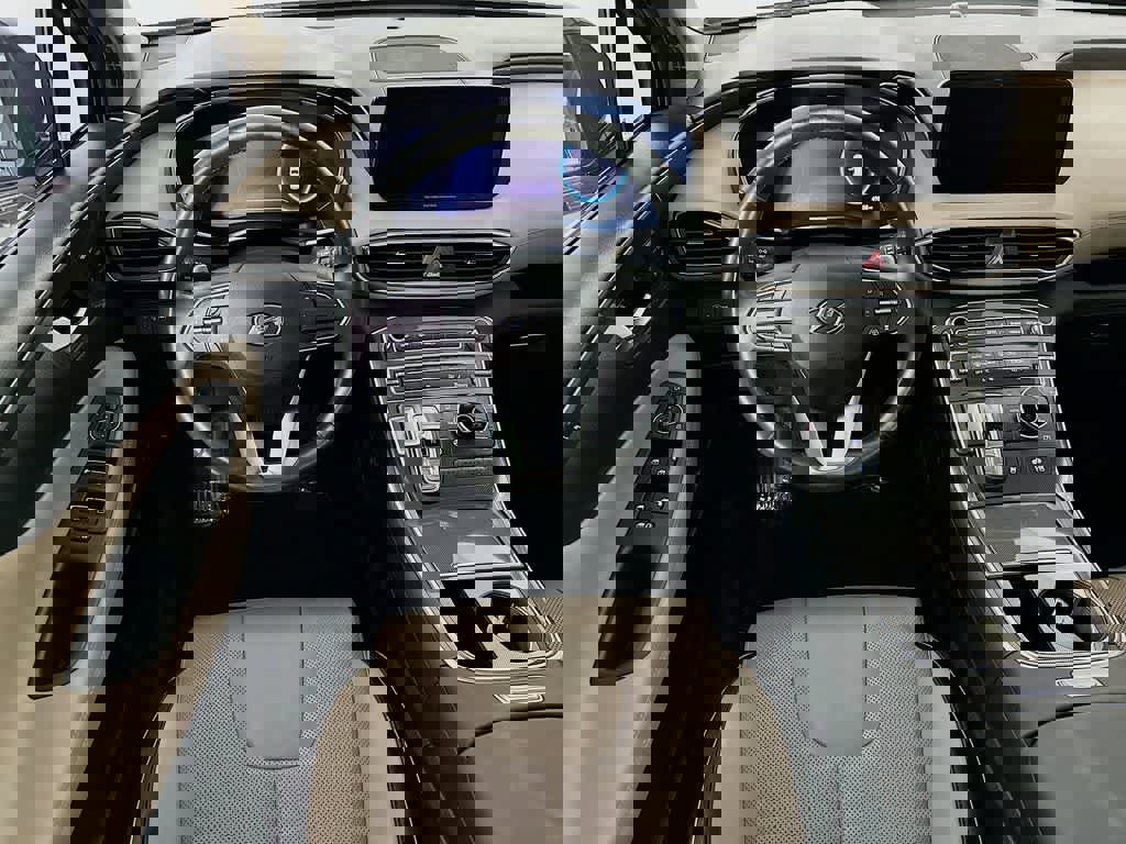 Used 2022 Hyundai Santa Fe Limited AWD/4WD image 10