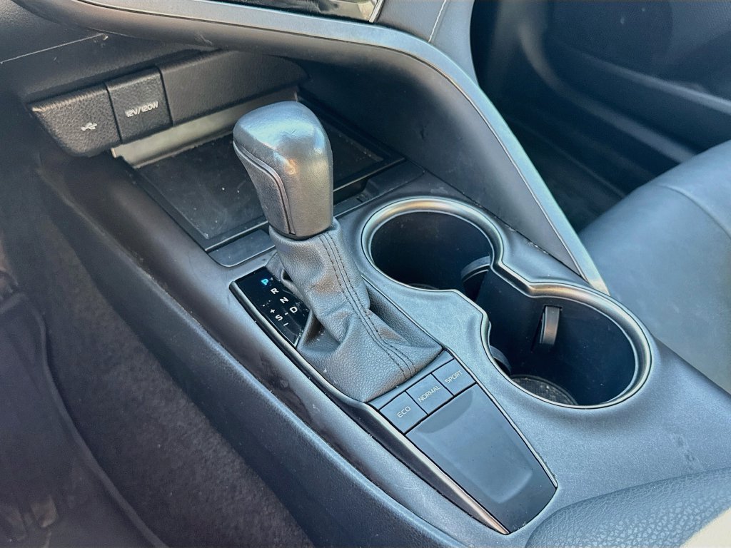 Used 2024 Toyota Camry SE w/ Blackout Package (TMS) FWD image 15