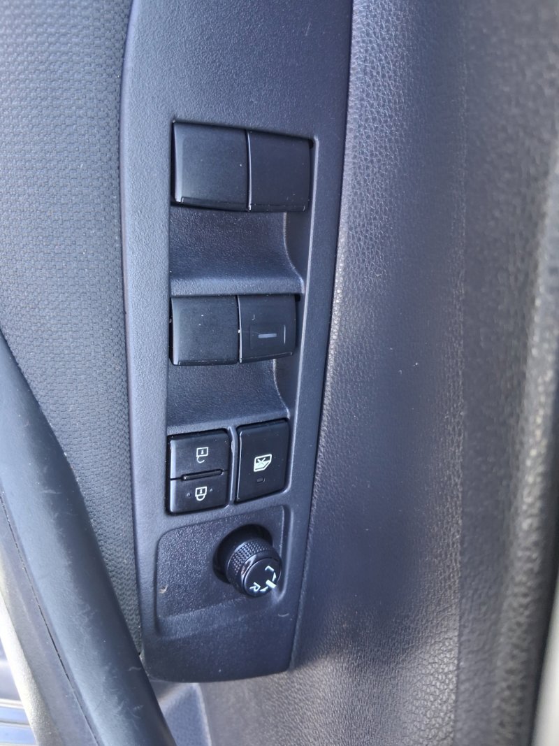 Used 2021 Toyota Corolla LE FWD image 14