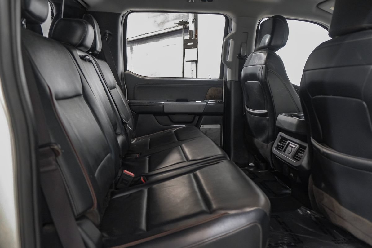 Used 2023 Ford F350 Lariat w/ Lariat Ultimate Package AWD/4WD image 35
