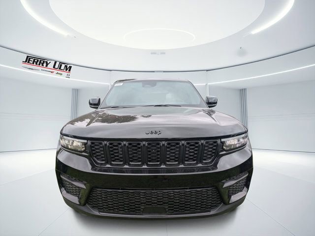 New 2025 Jeep Grand Cherokee Altitude AWD/4WD image 7