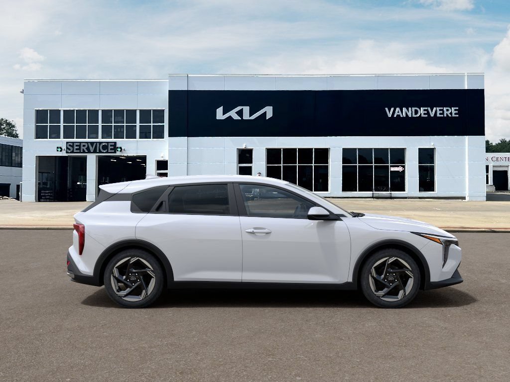 New 2026 Kia K4 EX FWD image 9