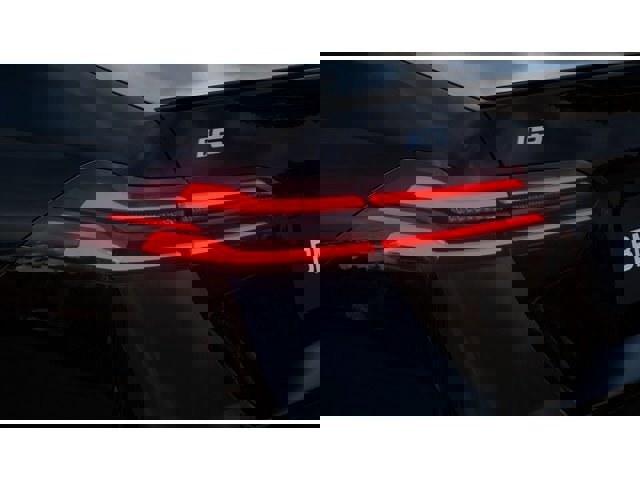 New 2026 BMW i5 eDrive40 image 8