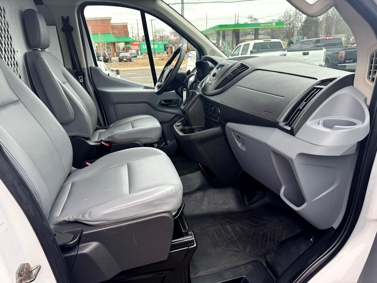 Used 2018 Ford Transit 250 130 Low Roof image 13