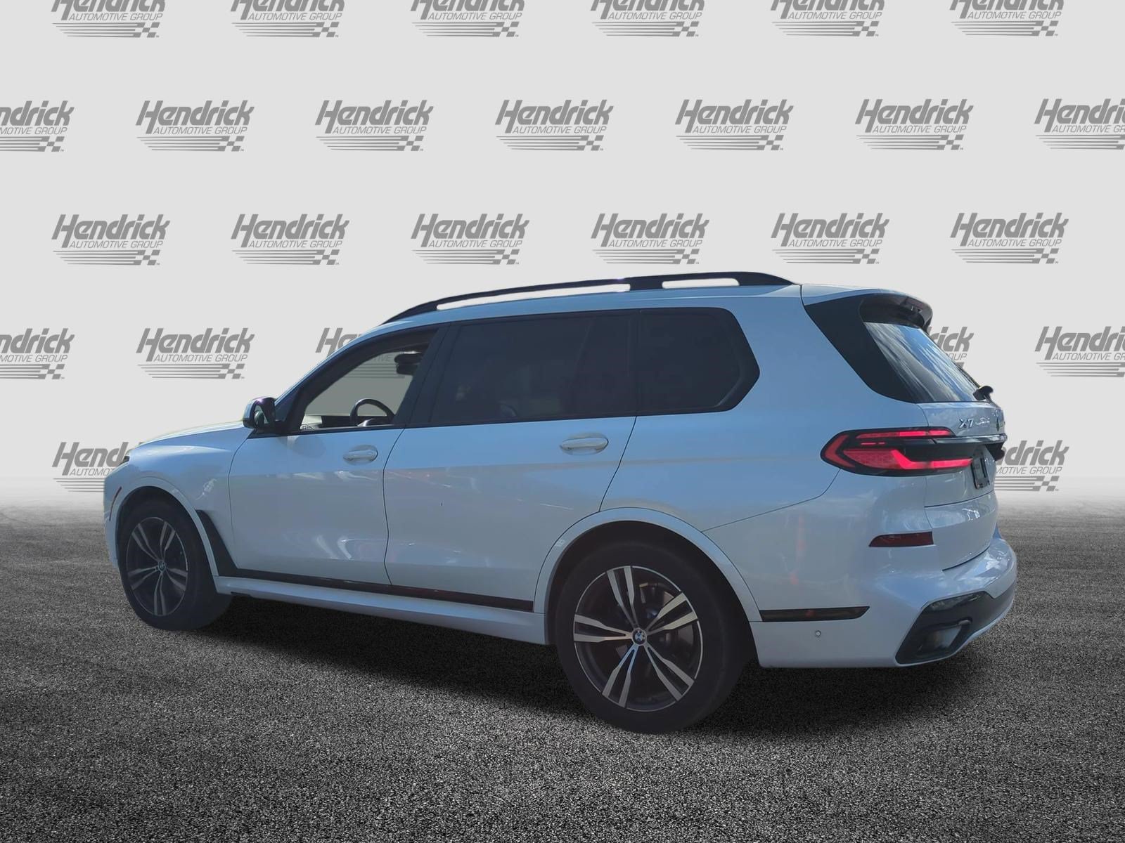Used 2024 BMW X7 xDrive40i w/ Executive Package AWD/4WD image 8