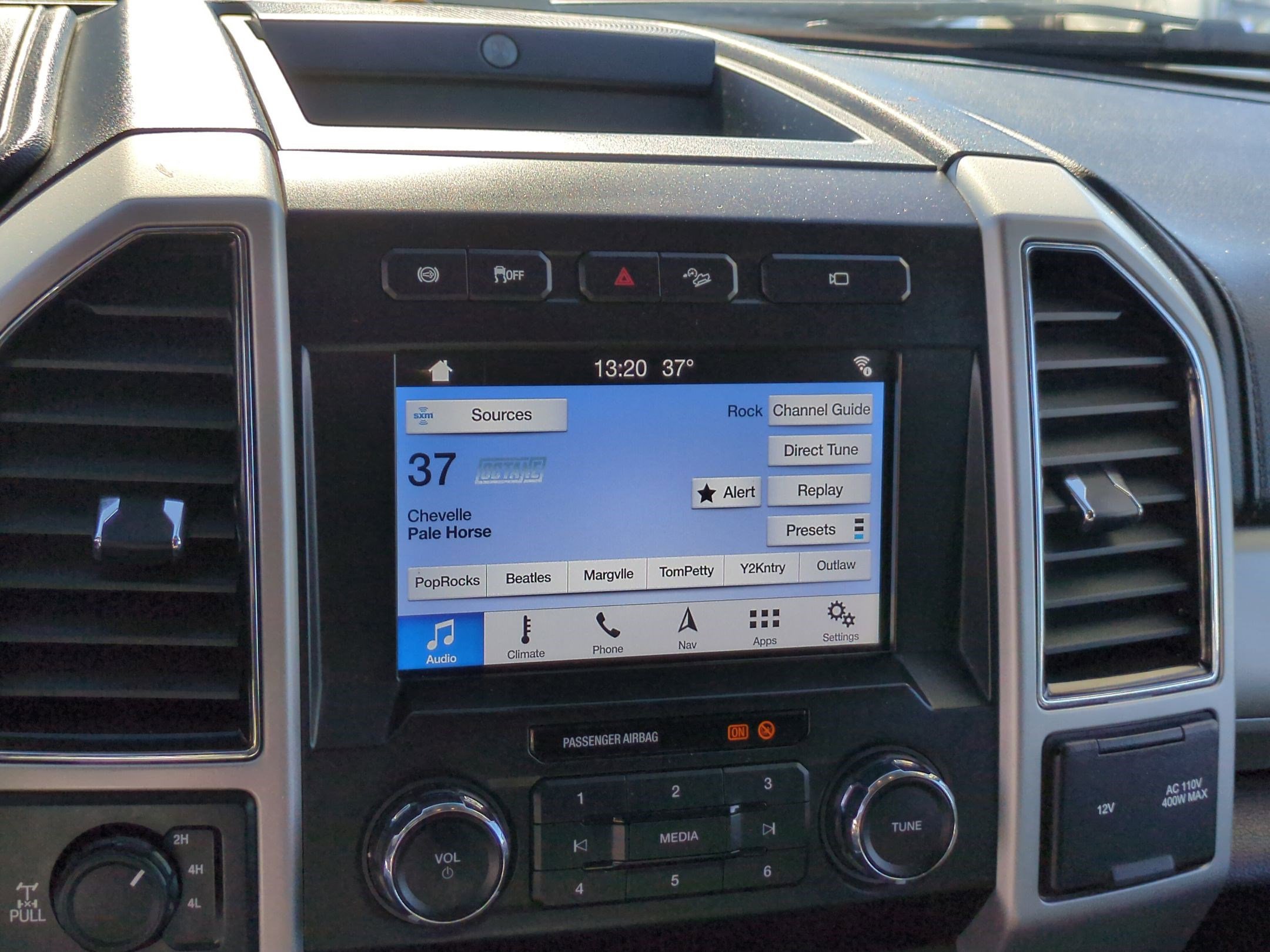 Used 2019 Ford F250 Lariat w/ Lariat Value Package image 21