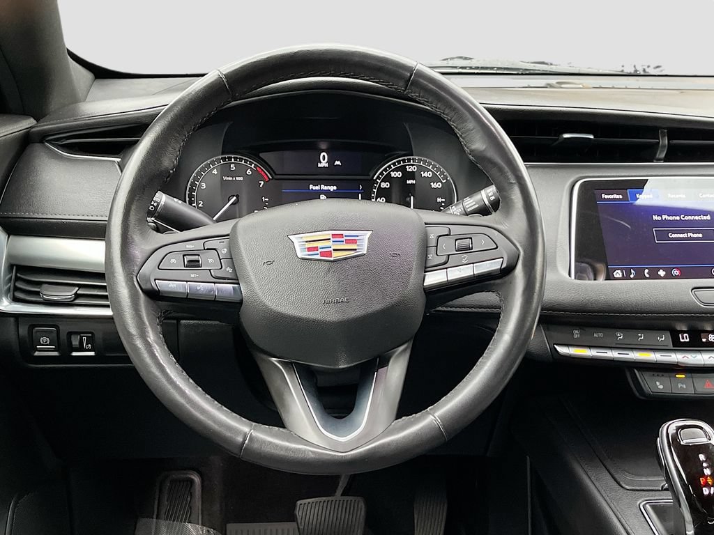 Used 2020 Cadillac XT4 Premium Luxury w/ Cold Weather Package AWD/4WD image 11