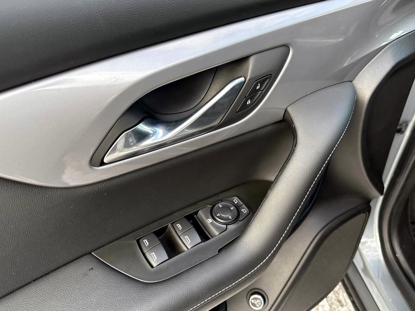 Used 2024 Chevrolet Blazer LT w/ Midnight/Sport Edition image 15