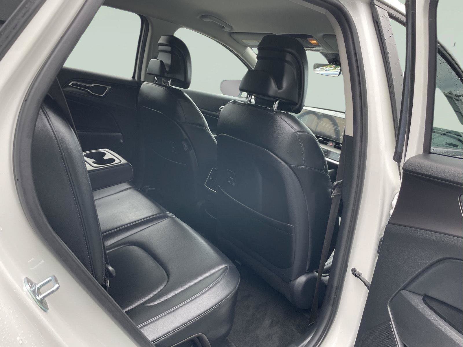 Used 2023 Kia Sportage EX AWD/4WD image 17