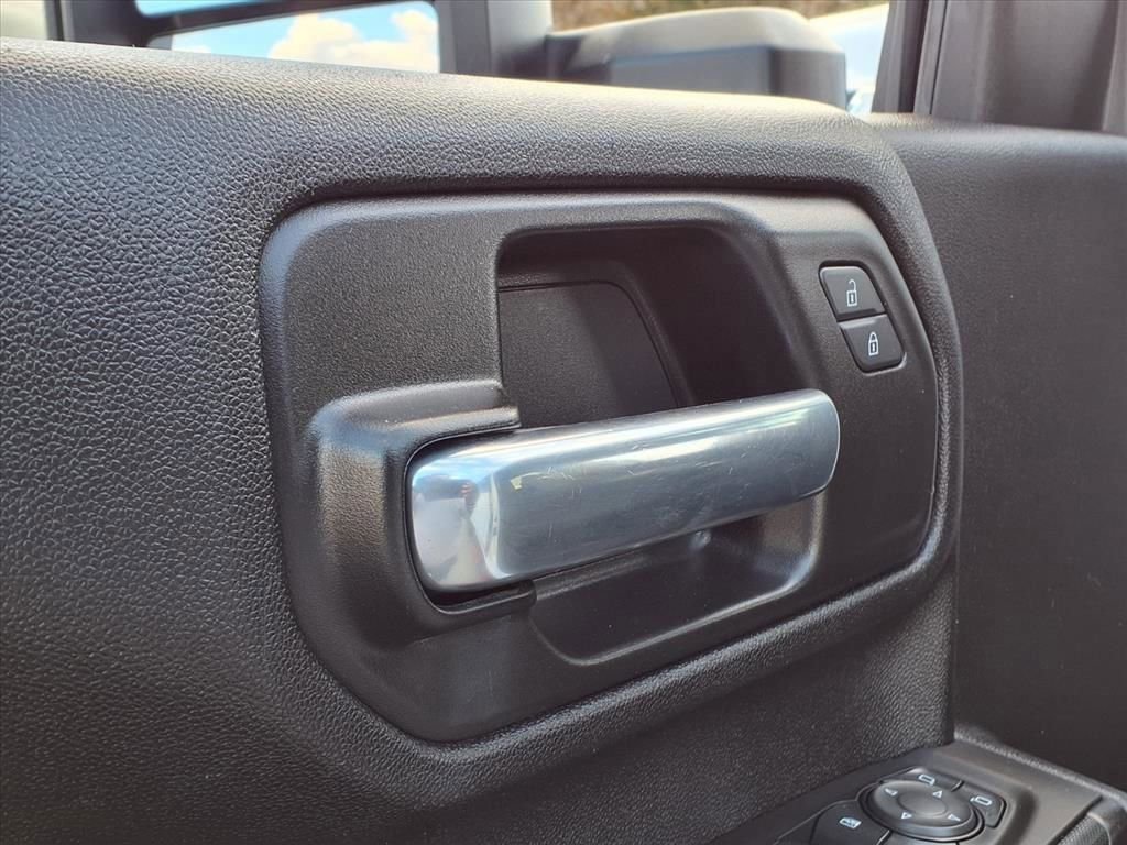 Used 2024 Chevrolet Silverado 2500 Custom w/ Custom Value Package AWD/4WD image 19