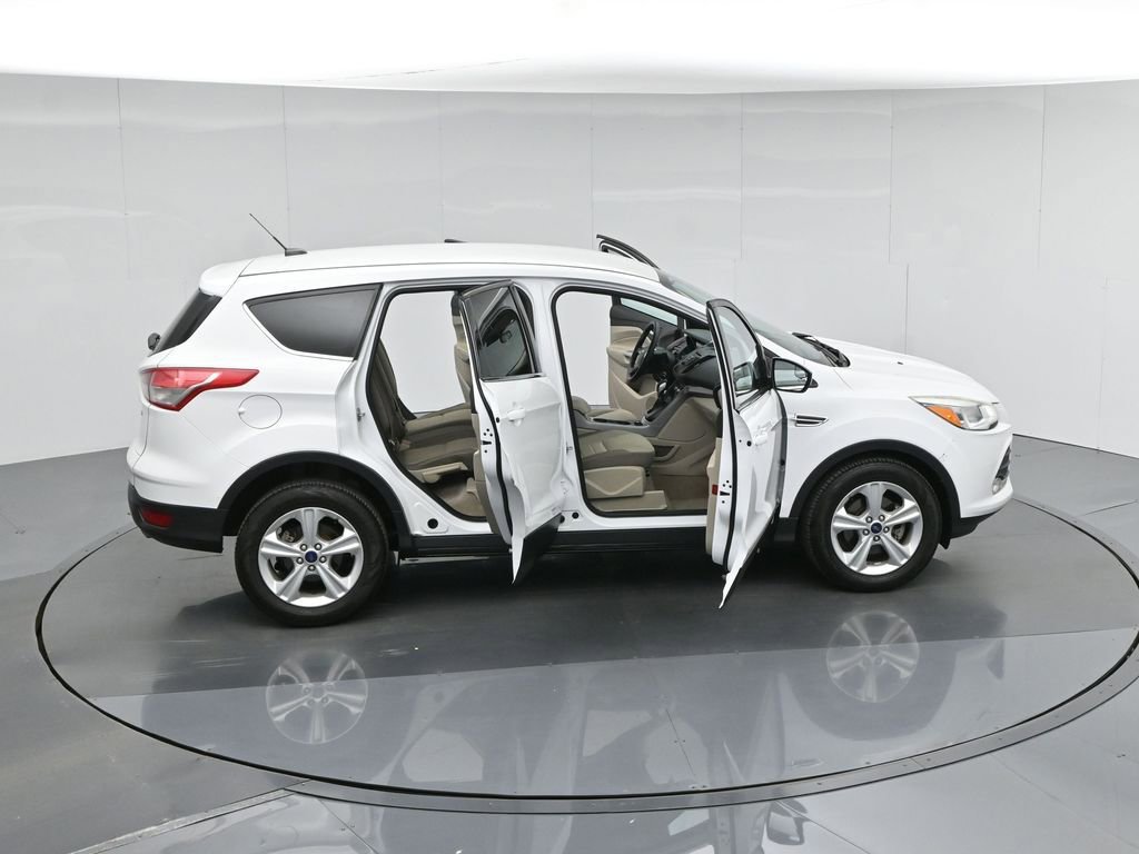 Used 2015 Ford Escape SE image 42