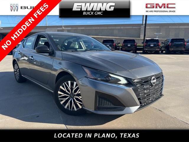 Used 2024 Nissan Altima 2.5 SV