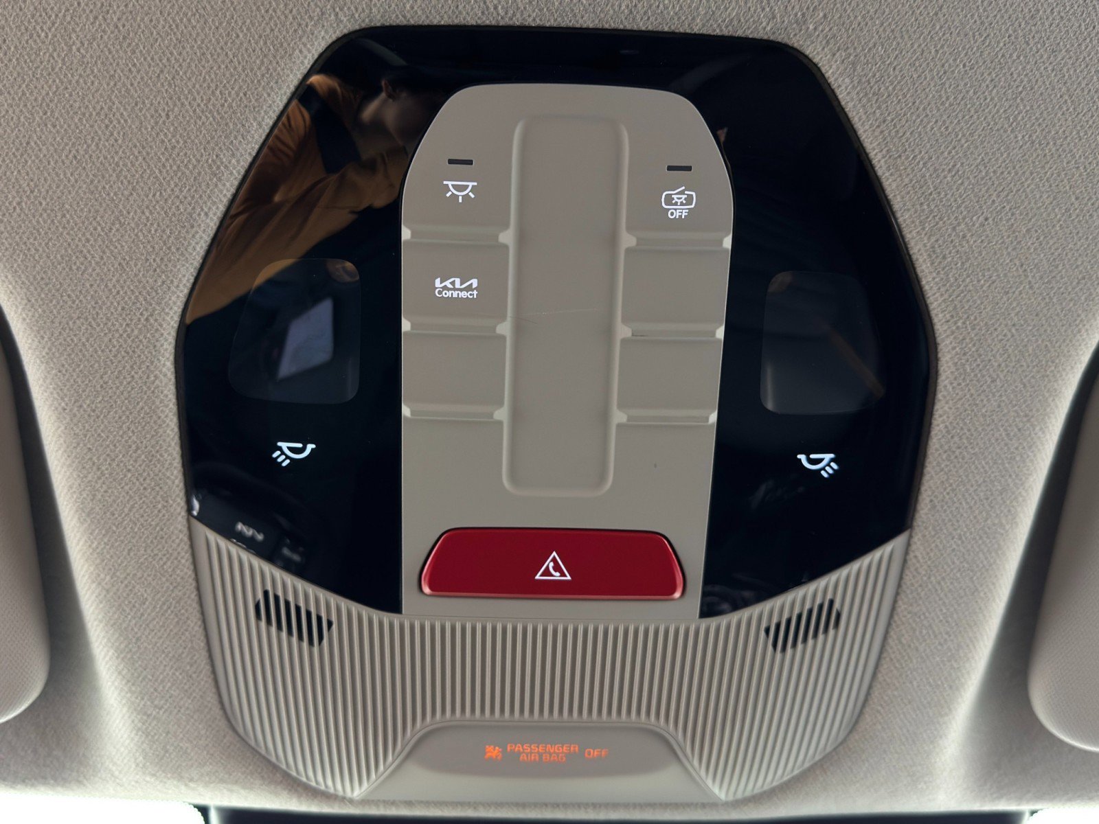 Used 2025 Kia K4 EX image 29