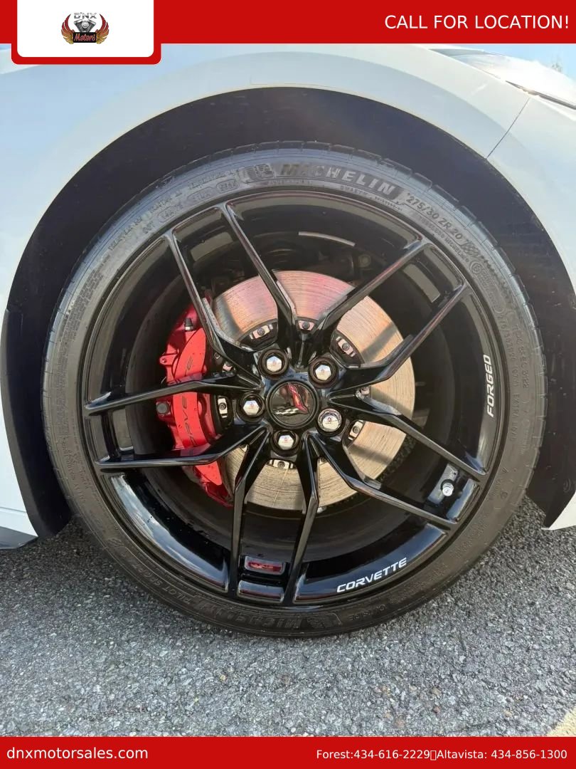 Used 2025 Chevrolet Corvette Z06 image 12