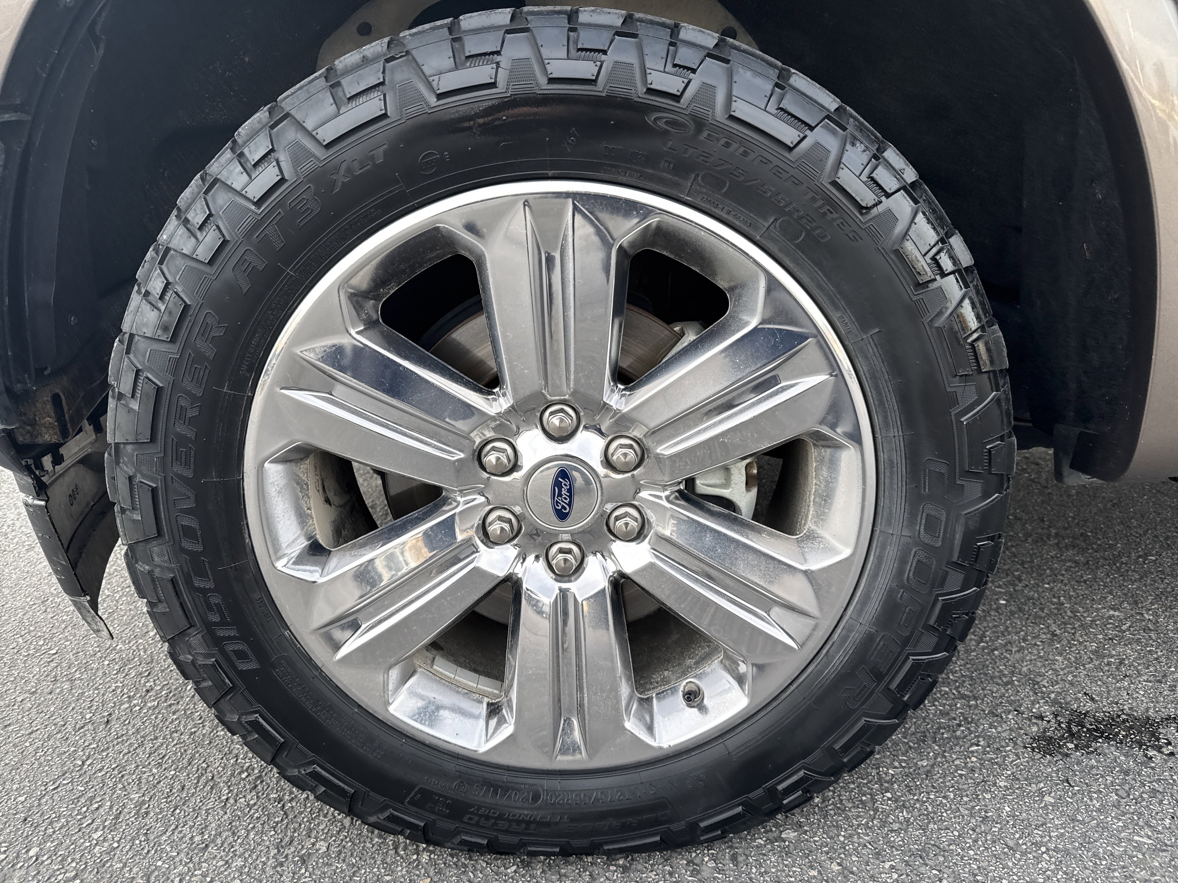 Certified 2019 Ford F150 Lariat w/ Equipment Group 502A Luxury image 10