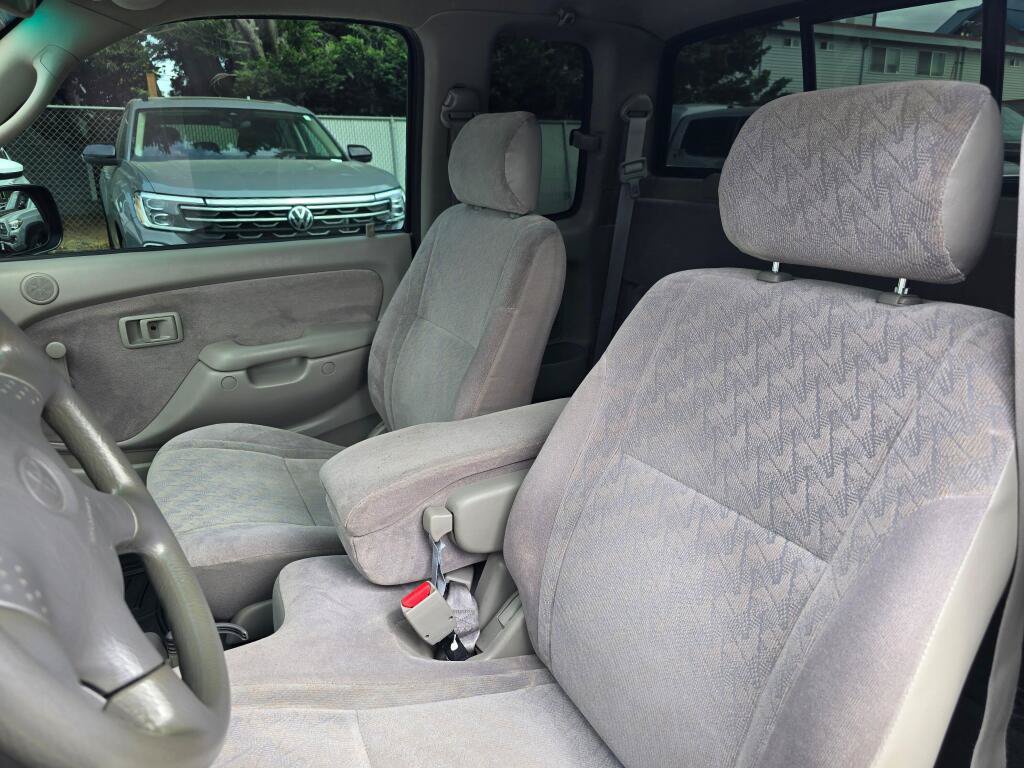 Used 2003 Toyota Tacoma 2WD Xtracab w/ SR5 Pkg image 17