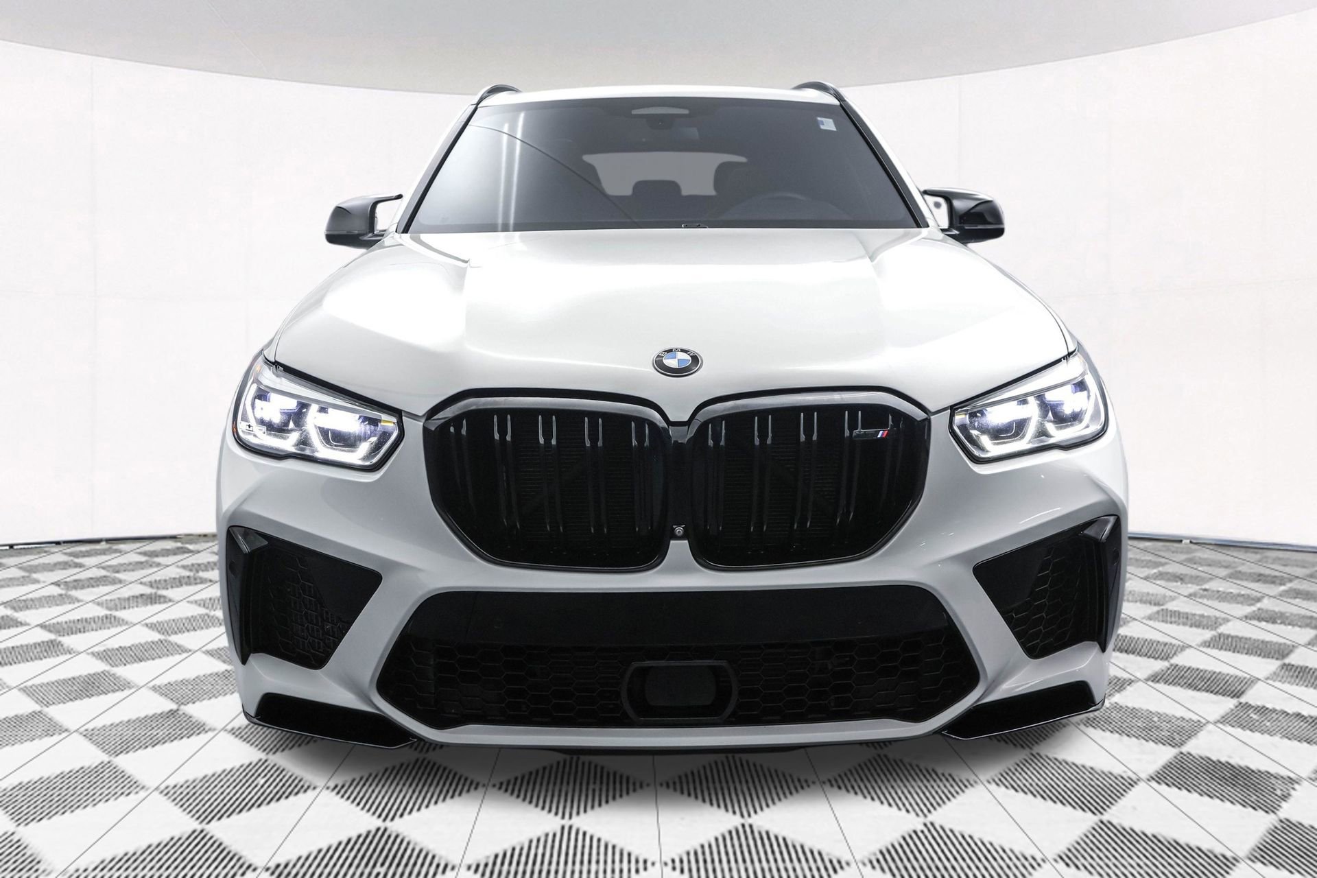 Used 2020 BMW X5 M Competition w/ Executive Package image 43