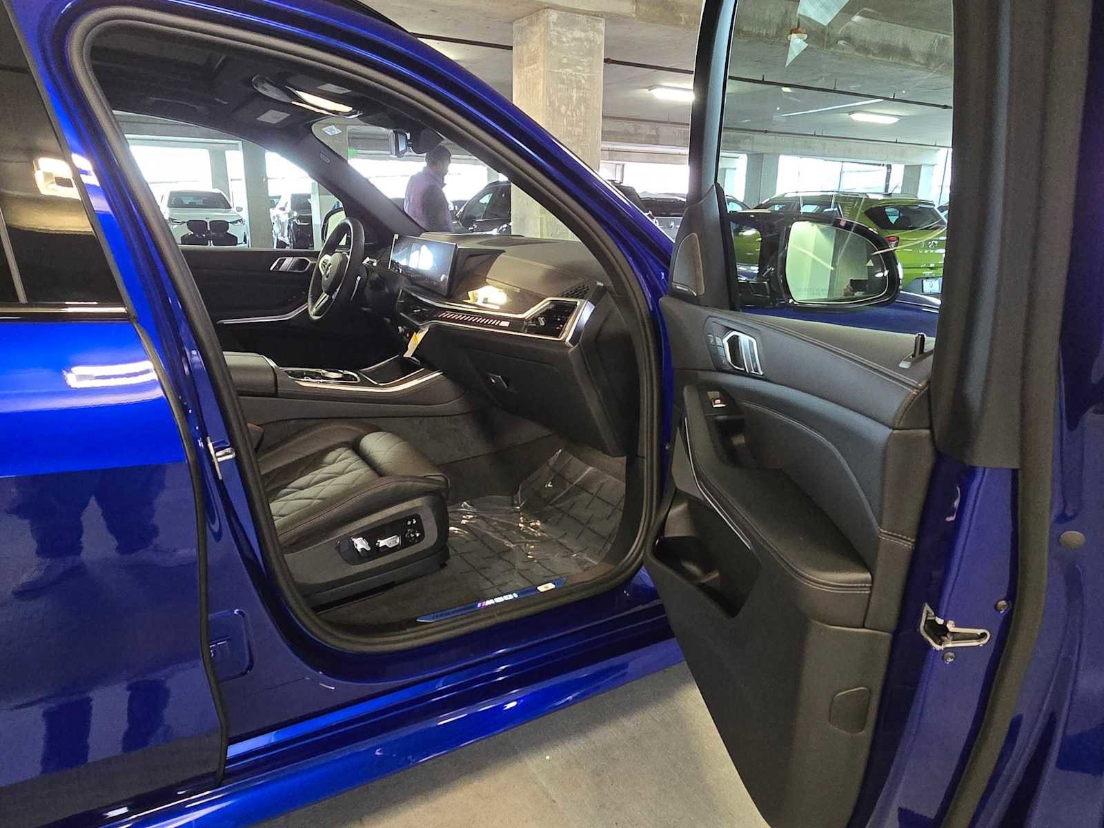 New 2026 BMW X5 M60i w/ Executive Package image 29