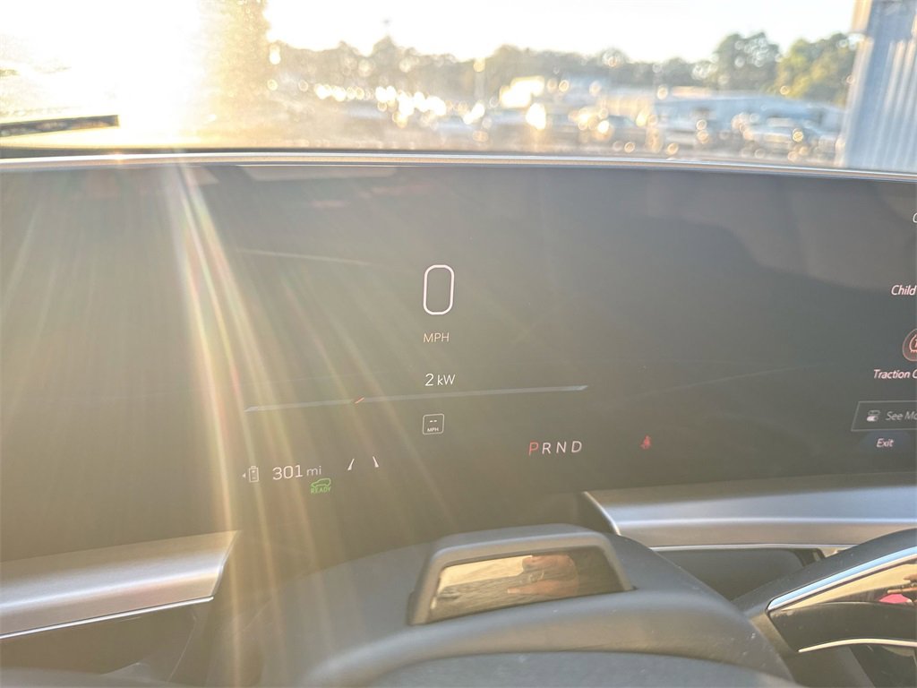 Used 2024 Cadillac Lyriq Sport image 20