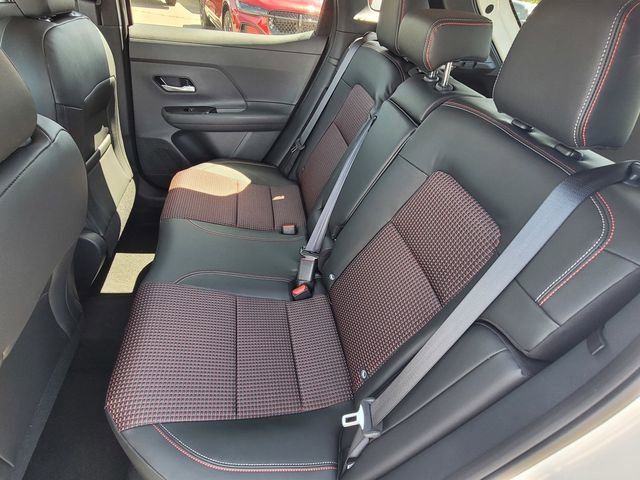 New 2026 Nissan Kicks SR FWD image 6