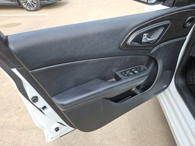 Used 2015 Chrysler 200 C w/ Navigation & Sound Group I FWD image 13