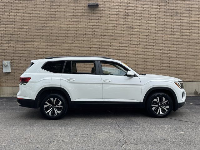 Used 2024 Volkswagen Atlas SE AWD/4WD image 5