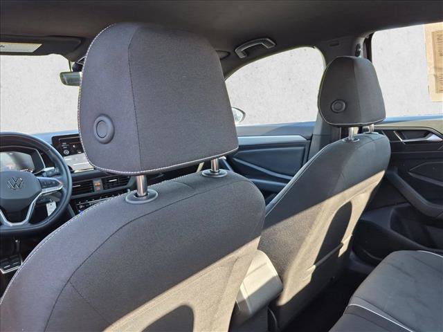 Used 2025 Volkswagen Jetta Sport FWD image 27