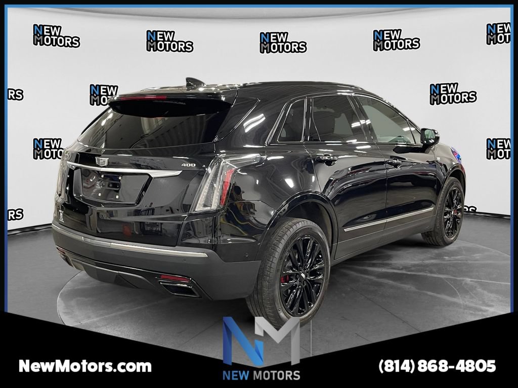 Used 2022 Cadillac XT5 Sportv w/ LPO, ONYX Package AWD/4WD image 5