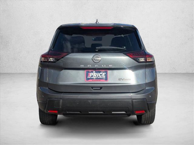 Used 2024 Nissan Rogue SV image 7