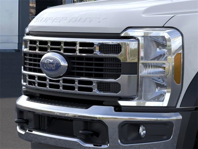 New 2026 Ford F550 4x4 Crew Cab image 10