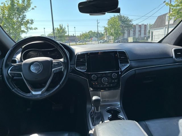 Used 2020 Jeep Grand Cherokee Limited w/ Premium Lighting Group AWD/4WD image 3