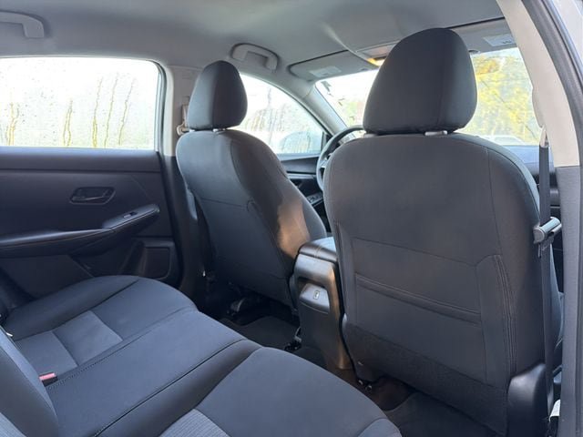 Used 2024 Nissan Sentra SV FWD image 17